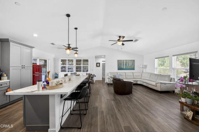 22422 Roundup Way, Apple Valley, CA 92308