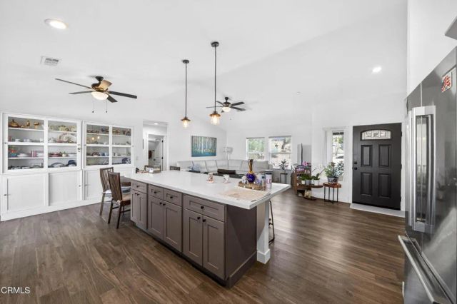 22422 Roundup Way, Apple Valley, CA 92308