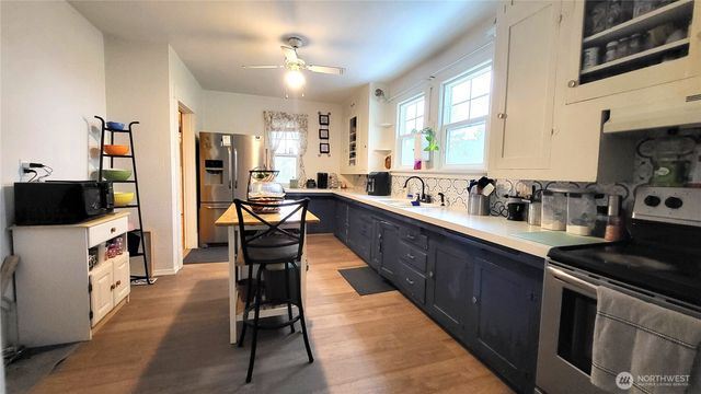 1113 S County Road, Warden, WA 98857