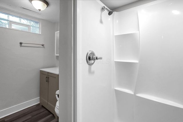 1364 Roberts Place, Columbus, OH 43207