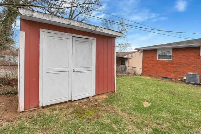 1364 Roberts Place, Columbus, OH 43207