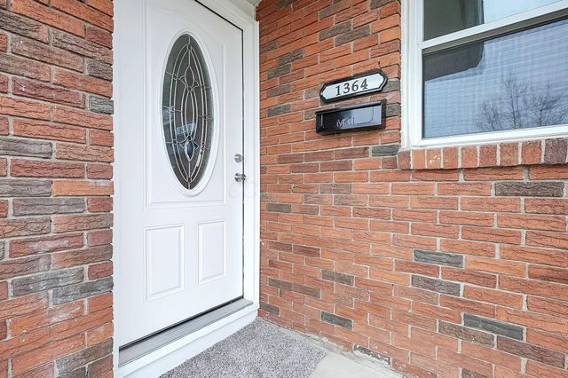 1364 Roberts Place, Columbus, OH 43207