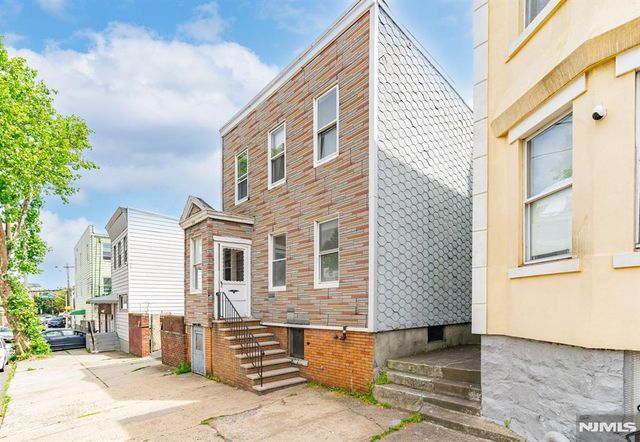 205 Beacon Avenue, Jersey City, NJ 07306