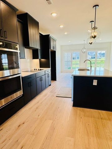 120 Denton Ct, Clarksville, TN 37043