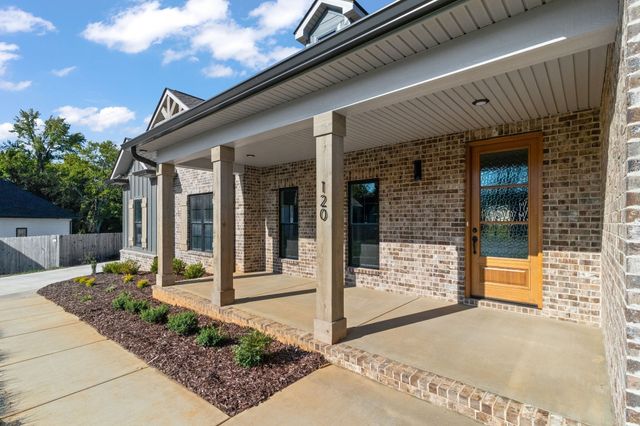 120 Denton Ct, Clarksville, TN 37043