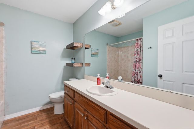 360 Navaho Trail, Conway, AR 72032