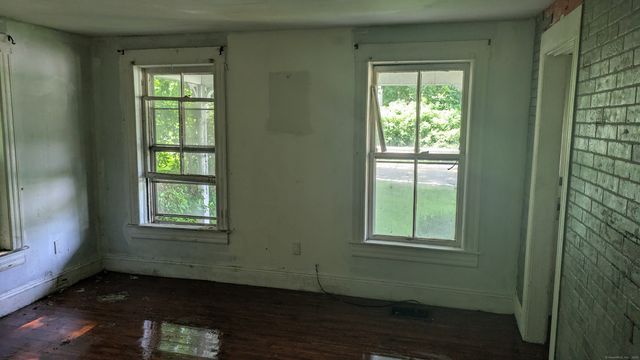 195 Route 163, Montville, CT 06382
