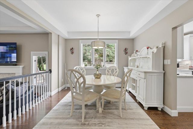5 Pebble Beach Drive, Bedford, NH 03110