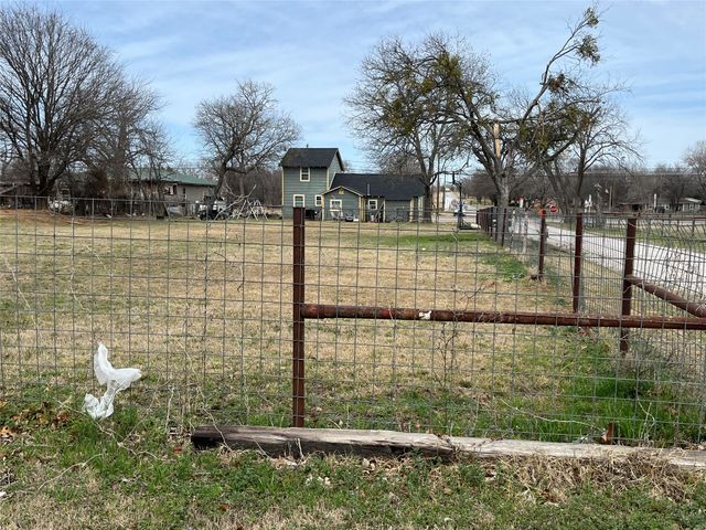 701 W Blackjack Street, Dublin, TX 76446