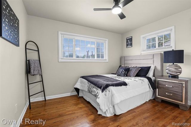 18266 Macarthur, Redford, MI 48240