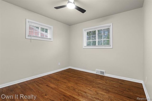 18266 Macarthur, Redford, MI 48240