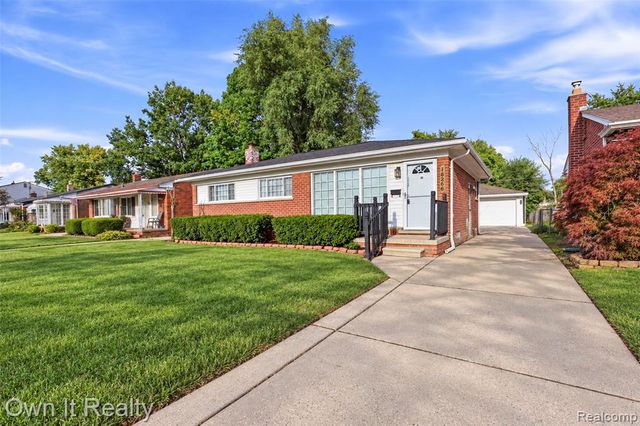 18266 Macarthur, Redford, MI 48240