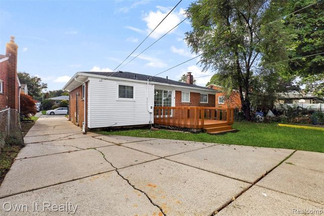 18266 Macarthur, Redford, MI 48240