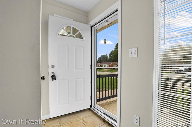 18266 Macarthur, Redford, MI 48240