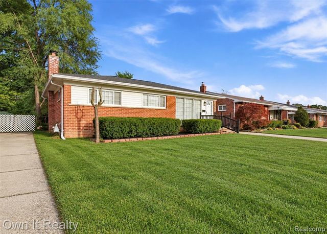 18266 Macarthur, Redford, MI 48240