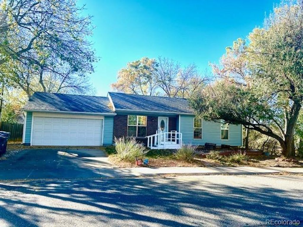 1009 Acadia Avenue, Lafayette, CO 80026