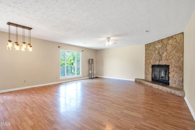 6920 Skyhawk Drive, Fayetteville, NC 28314