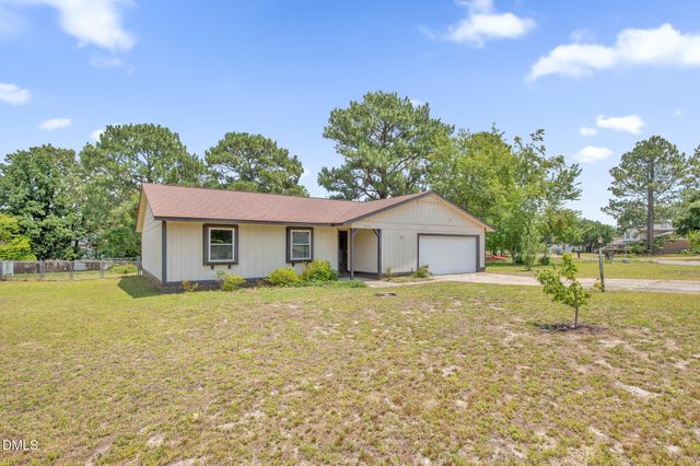 6920 Skyhawk Drive, Fayetteville, NC 28314