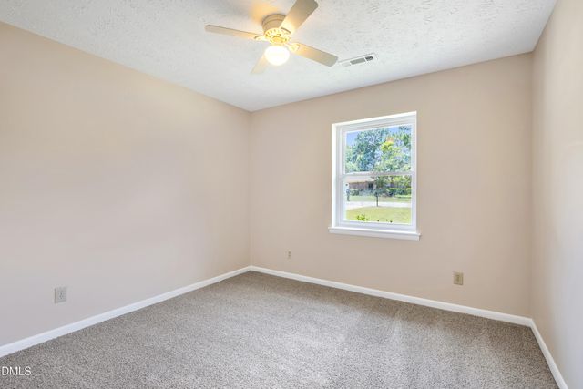 6920 Skyhawk Drive, Fayetteville, NC 28314