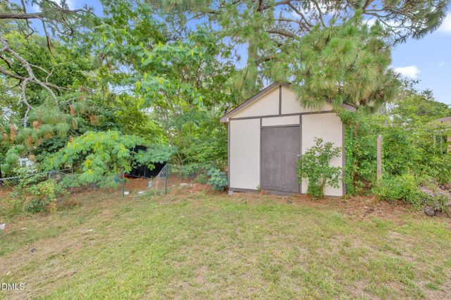 6920 Skyhawk Drive, Fayetteville, NC 28314