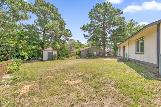 6920 Skyhawk Drive, Fayetteville, NC 28314