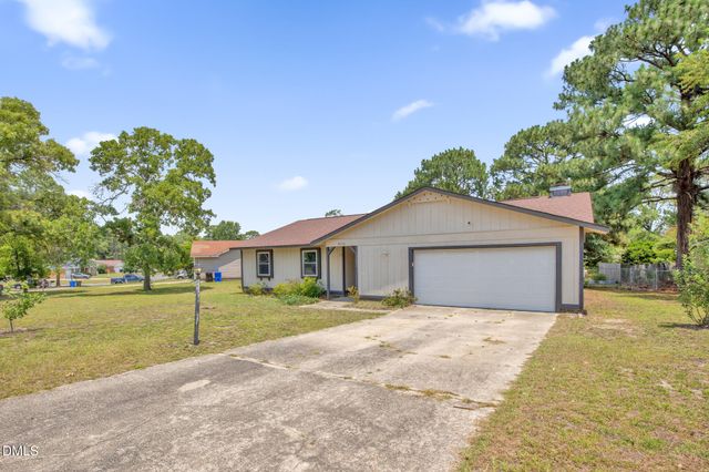 6920 Skyhawk Drive, Fayetteville, NC 28314