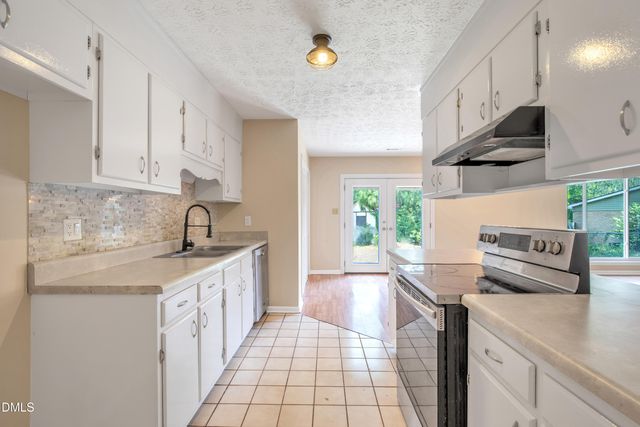 6920 Skyhawk Drive, Fayetteville, NC 28314