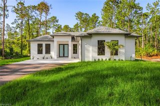 876 DESOTO AVE S, Naples, FL 34117
