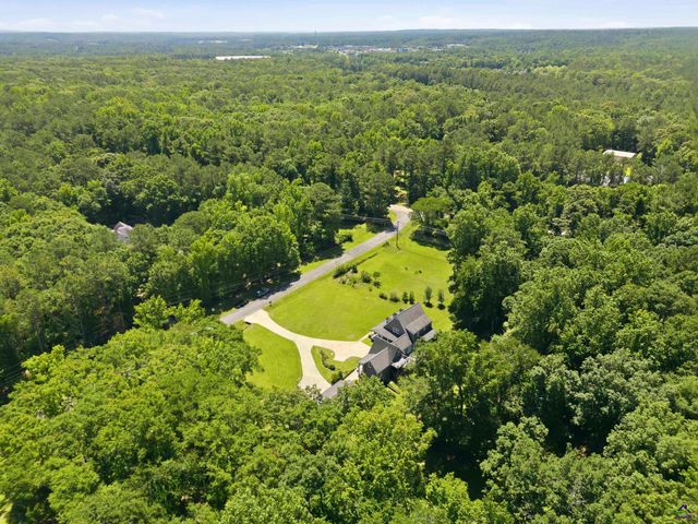 201 Sleepy Creek Road, Macon, GA 31210