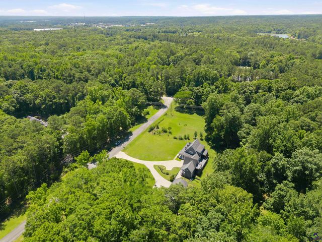 201 Sleepy Creek Road, Macon, GA 31210