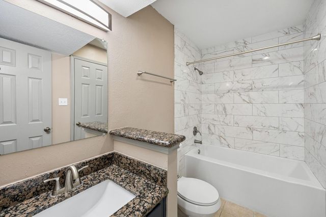 2300 Old Spanish Trail 2122, Houston, TX 77054