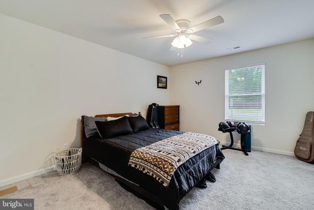32 PLACID RD, Colonial Beach, VA 22443
