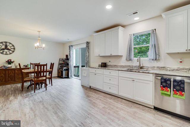32 PLACID RD, Colonial Beach, VA 22443