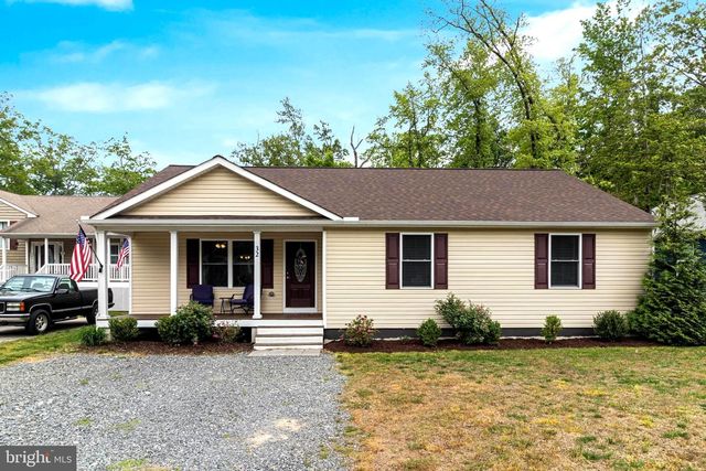 32 PLACID RD, Colonial Beach, VA 22443