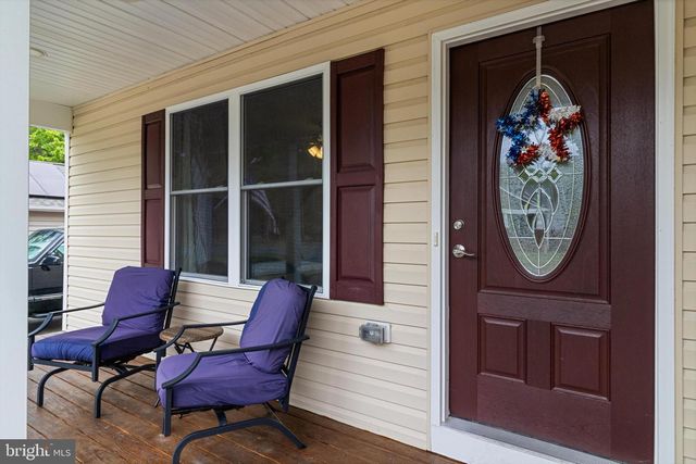 32 PLACID RD, Colonial Beach, VA 22443