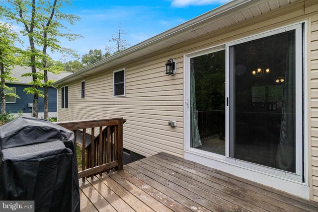 32 PLACID RD, Colonial Beach, VA 22443