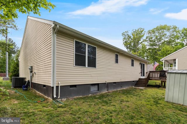 32 PLACID RD, Colonial Beach, VA 22443