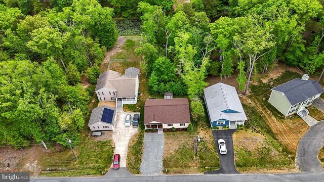 32 PLACID RD, Colonial Beach, VA 22443