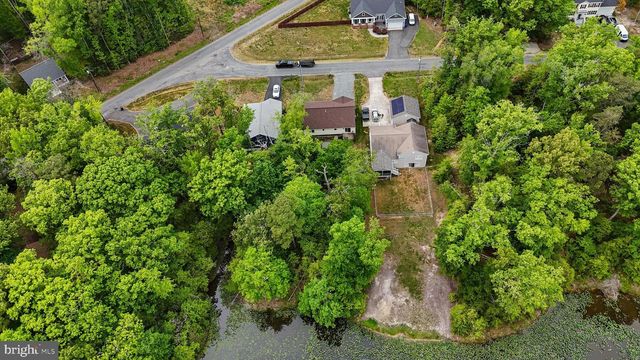 32 PLACID RD, Colonial Beach, VA 22443