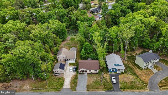 32 PLACID RD, Colonial Beach, VA 22443