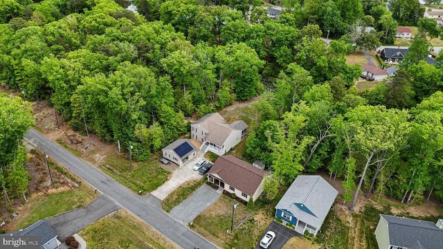32 PLACID RD, Colonial Beach, VA 22443