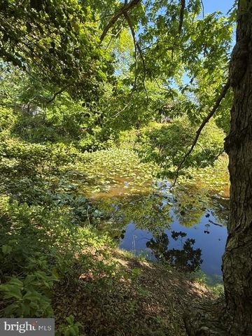 32 PLACID RD, Colonial Beach, VA 22443