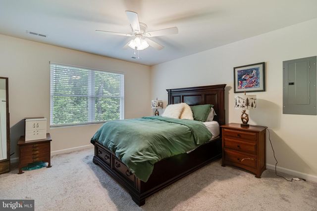 32 PLACID RD, Colonial Beach, VA 22443