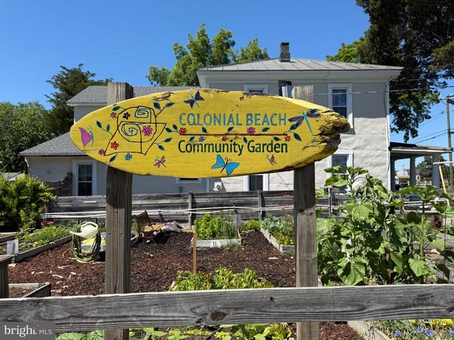 32 PLACID RD, Colonial Beach, VA 22443