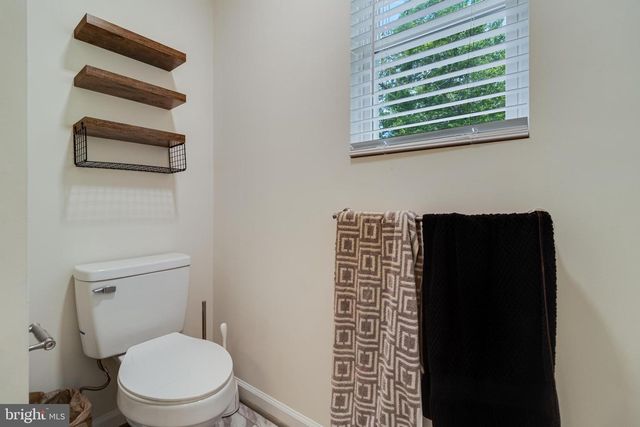 32 PLACID RD, Colonial Beach, VA 22443