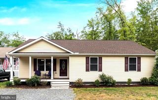 32 PLACID RD, Colonial Beach, VA 22443