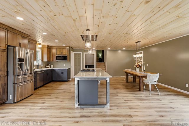 3467 Pebble Creek Drive, Vassar Township, MI 48768