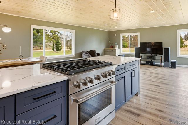 3467 Pebble Creek Drive, Vassar Township, MI 48768
