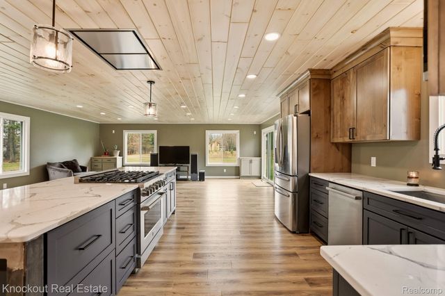 3467 Pebble Creek Drive, Vassar Township, MI 48768