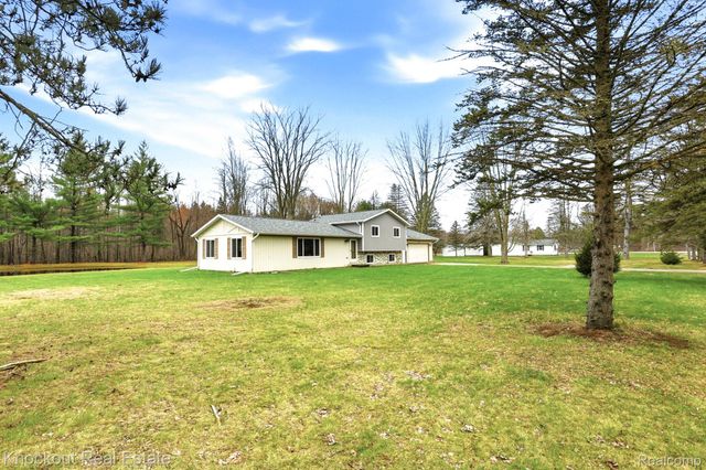 3467 Pebble Creek Drive, Vassar Township, MI 48768